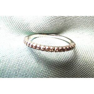 Women's 10kt Cool White Gold Diamond 0.15ct t.w Ring Dainty Size 7 Pristine